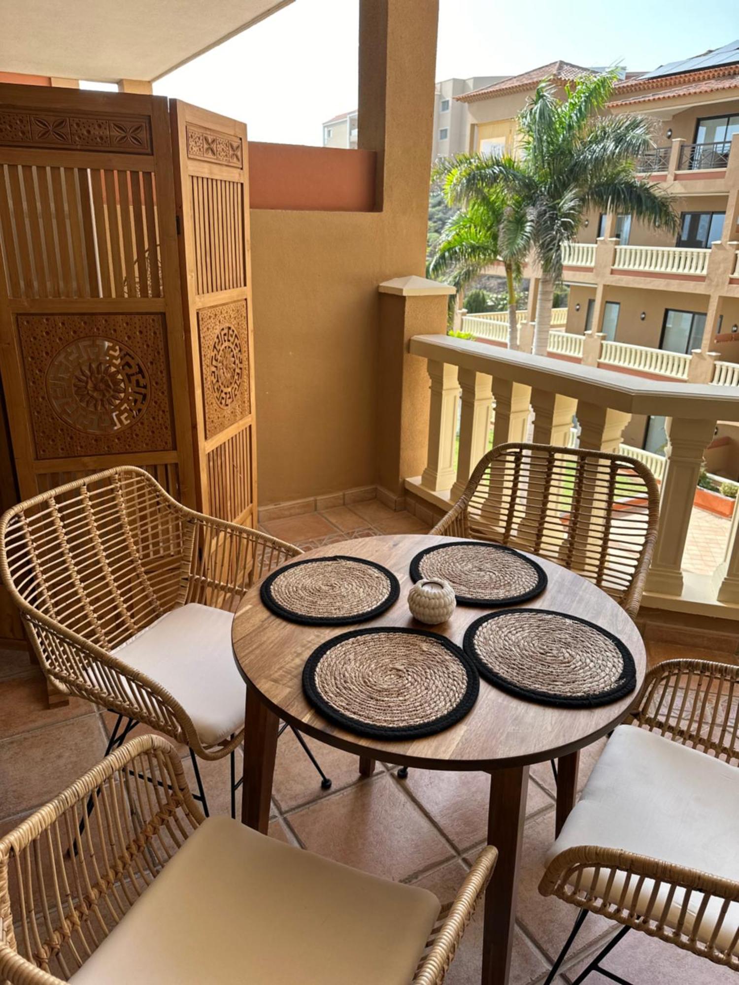 El Nautico Coral Suites San Miguel de Abona Exterior photo